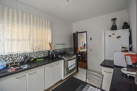 Casa à venda com 201m², 3 quartos e 5 vagas Casa à venda com 201m², 3 quartos e 5 vagasCozinha