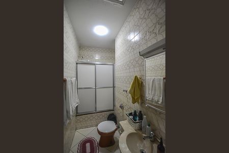 Casa à venda com 201m², 3 quartos e 5 vagas Casa à venda com 201m², 3 quartos e 5 vagasBanheiro