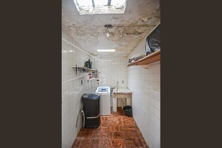 Casa à venda com 201m², 3 quartos e 5 vagas Casa à venda com 201m², 3 quartos e 5 vagasÁrea de Serviço