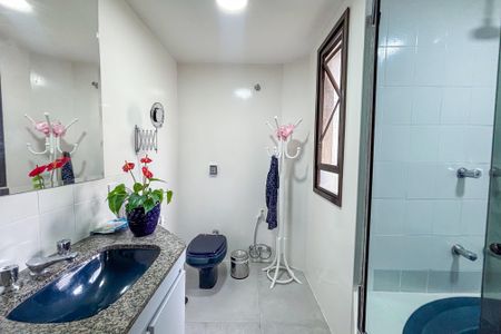 Apartamento para alugar com 140m², 3 quartos e 2 vagas
