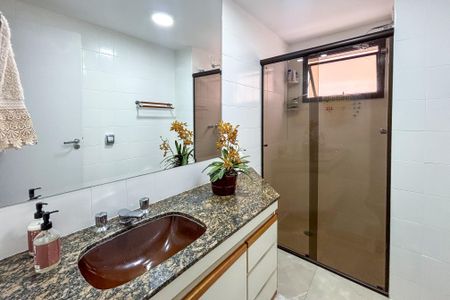 Apartamento para alugar com 140m², 3 quartos e 2 vagas