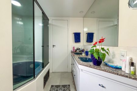 Apartamento para alugar com 140m², 3 quartos e 2 vagas