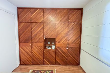 Apartamento para alugar com 140m², 3 quartos e 2 vagas