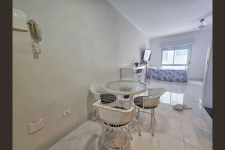 Sala de apartamento para alugar com 1 quarto, 35m² em Centro, Guarujá