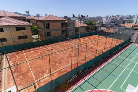 Apartamento para alugar com 140m², 4 quartos e 3 vagas Apartamento para alugar com 140m², 4 quartos e 3 vagasÁrea comum - Quadra de Tênis