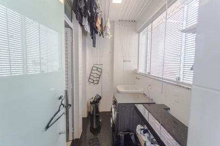 Apartamento para alugar com 140m², 4 quartos e 3 vagas Apartamento para alugar com 140m², 4 quartos e 3 vagasÁrea de Serviço