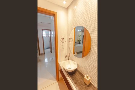 Apartamento para alugar com 140m², 4 quartos e 3 vagas Apartamento para alugar com 140m², 4 quartos e 3 vagasLavabo na Sala