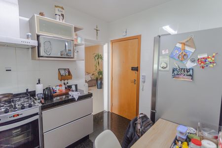 Apartamento para alugar com 140m², 4 quartos e 3 vagas Apartamento para alugar com 140m², 4 quartos e 3 vagasCozinha