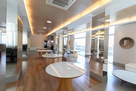 Apartamento para alugar com 140m², 4 quartos e 3 vagas Apartamento para alugar com 140m², 4 quartos e 3 vagasÁrea comum - Salão de Festas 1