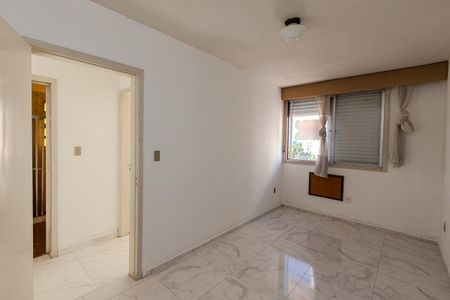 Quarto 1 de apartamento à venda com 2 quartos, 68m² em Cristal, Porto Alegre