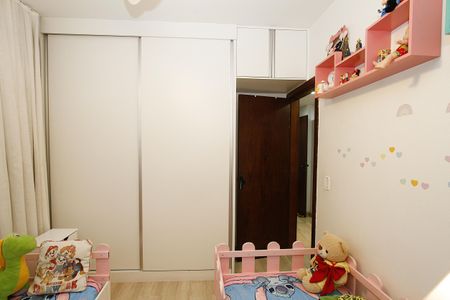 Apartamento à venda com 78m², 3 quartos e 1 vagaQuarto 2