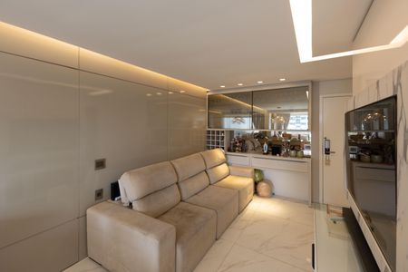 Sala de TV de apartamento para alugar com 3 quartos, 87m² em Vila da Serra, Nova Lima