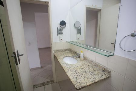 Apartamento à venda com 83m², 2 quartos e 1 vagaBanheiro