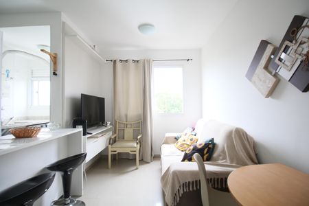 Sala de apartamento para alugar com 2 quartos, 44m² em Jardim das Palmas, São Paulo