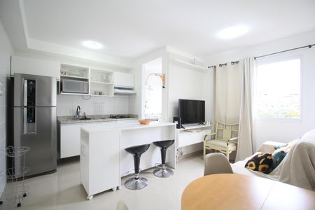 Sala de apartamento para alugar com 2 quartos, 44m² em Jardim das Palmas, São Paulo