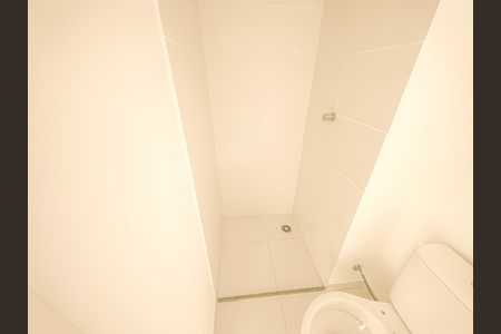 Apartamento à venda com 35m², 2 quartos e sem vaga Apartamento à venda com 35m², 2 quartos e sem vagaBanheiro