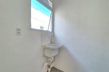 Apartamento à venda com 43m², 2 quartos e sem vaga Apartamento à venda com 43m², 2 quartos e sem vagaÁrea de Serviço