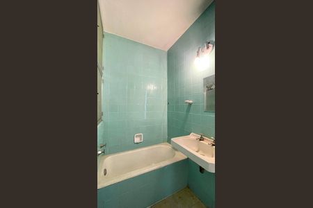 Apartamento para alugar com 72m², 2 quartos e sem vaga Apartamento para alugar com 72m², 2 quartos e sem vagaBanheiro