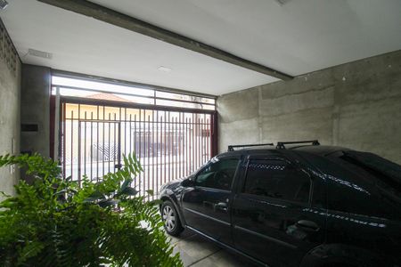 Casa à venda com 210m², 2 quartos e 2 vagas Casa à venda com 210m², 2 quartos e 2 vagasGaragem