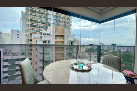 Varanda de apartamento à venda com 2 quartos, 59m² em Pinheiros, São Paulo