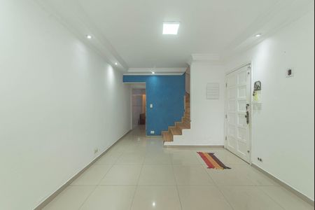 Casa para alugar com 150m², 3 quartos e 2 vagas Casa para alugar com 150m², 3 quartos e 2 vagasSala