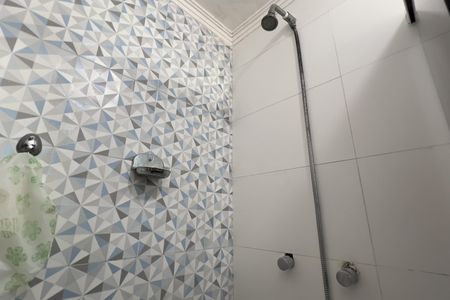 Banheiro de apartamento à venda com 2 quartos, 45m² em Ponte Grande, Guarulhos