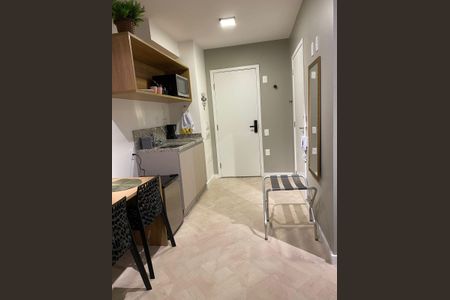 Cozinha de apartamento para alugar com 1 quarto, 27m² em Paraíso, São Paulo