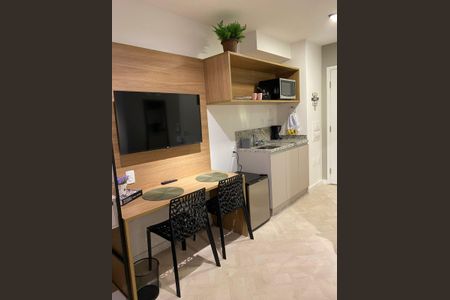 Cozinha de apartamento para alugar com 1 quarto, 27m² em Paraíso, São Paulo