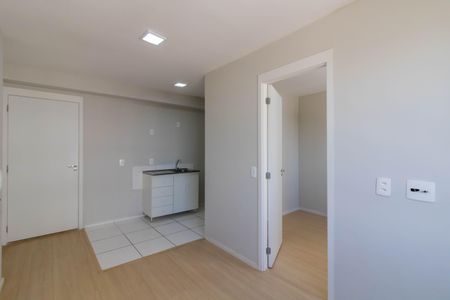 Apartamento para alugar com 36m², 2 quartos e 1 vaga Apartamento para alugar com 36m², 2 quartos e 1 vagaSala