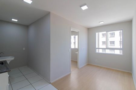Sala de apartamento para alugar com 2 quartos, 36m² em Vila Flora, Guarulhos