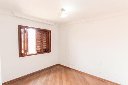 Casa para alugar com 400m², 4 quartos e 4 vagasSuíte 2