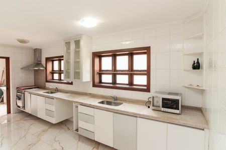 Casa para alugar com 400m², 4 quartos e 4 vagasCozinha