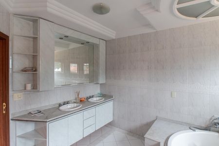 Casa para alugar com 400m², 4 quartos e 4 vagasBanheiro da Suíte 1