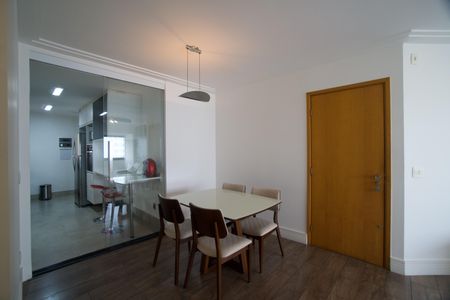 Apartamento para alugar com 90m², 3 quartos e 2 vagas