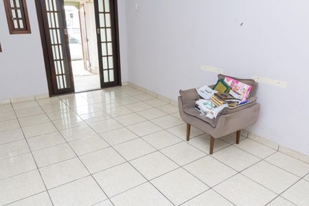 Sala de casa para alugar com 2 quartos, 100m² em Inhoaíba, Rio de Janeiro