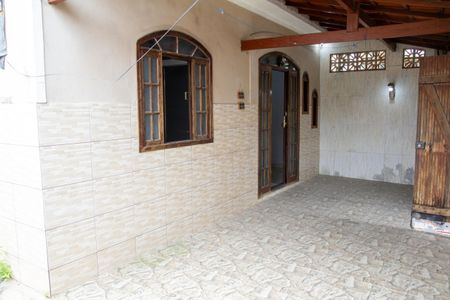 Casa para alugar com 100m², 2 quartos e 3 vagasVaranda
