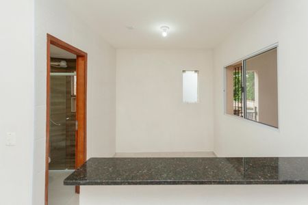 Sala de kitnet/studio para alugar com 1 quarto, 20m² em Jardim Santa Barbara, São Paulo