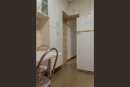 Casa à venda com 228m², 3 quartos e 1 vaga Casa à venda com 228m², 3 quartos e 1 vagaCozinha