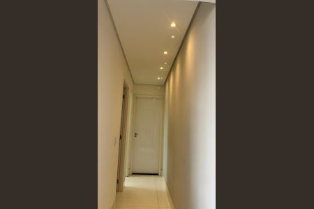 Corredor de apartamento à venda com 2 quartos, 51m² em São Pedro, Osasco