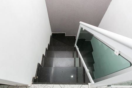 Casa à venda com 175m², 3 quartos e 4 vagasEscada 