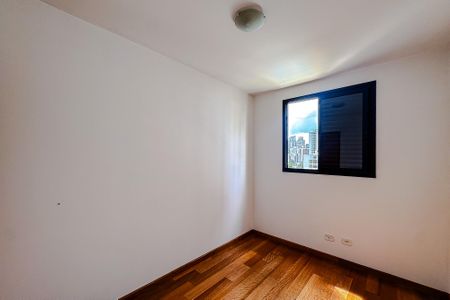 Apartamento à venda com 82m², 3 quartos e 2 vagasQuarto 3