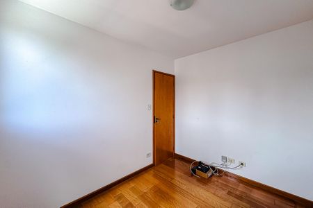 Apartamento à venda com 82m², 3 quartos e 2 vagasQuarto 2