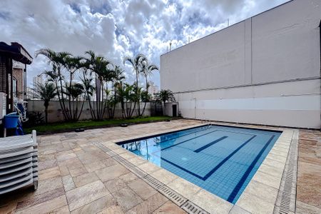 Apartamento à venda com 82m², 3 quartos e 2 vagasÁrea comum - Piscina