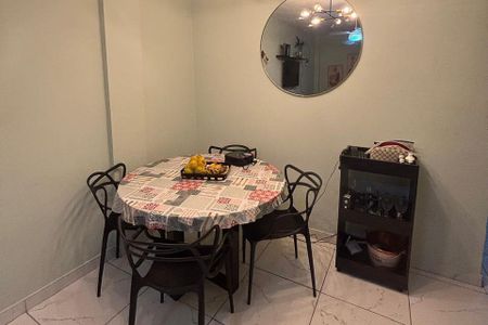 Apartamento para alugar com 75m², 3 quartos e 1 vaga Apartamento para alugar com 75m², 3 quartos e 1 vagaSala