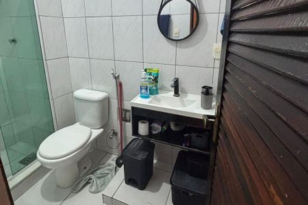Banheiro de apartamento para alugar com 3 quartos, 75m² em Ilha do Governador, Rio de Janeiro