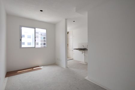 Sala de apartamento para alugar com 2 quartos, 42m² em Taquara, Rio de Janeiro