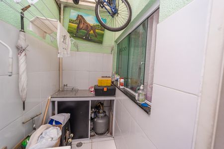 Casa de condomínio à venda com 40m², 2 quartos e 1 vaga Casa de condomínio à venda com 40m², 2 quartos e 1 vagaÁrea de Serviço