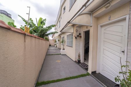 Casa de condomínio à venda com 40m², 2 quartos e 1 vaga Casa de condomínio à venda com 40m², 2 quartos e 1 vagaÁrea comum