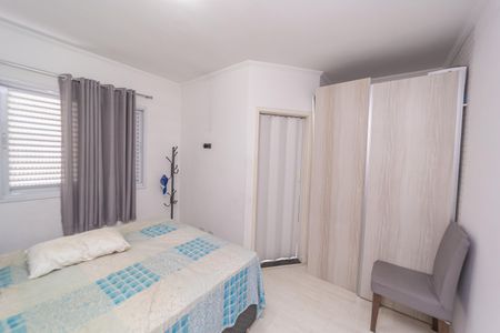 Casa de condomínio à venda com 40m², 2 quartos e 1 vaga Casa de condomínio à venda com 40m², 2 quartos e 1 vagaQuarto 1