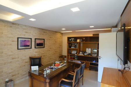 Casa de condomínio à venda com 1350m², 5 quartos e 10 vagas